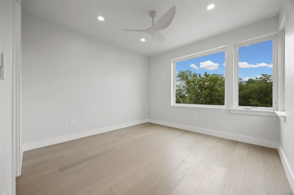 100 W Odell Street Austin TX 78752