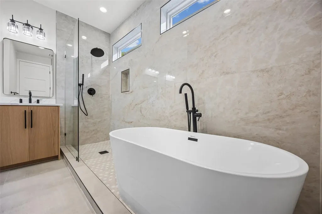 100 W Odell Street Austin TX 78752