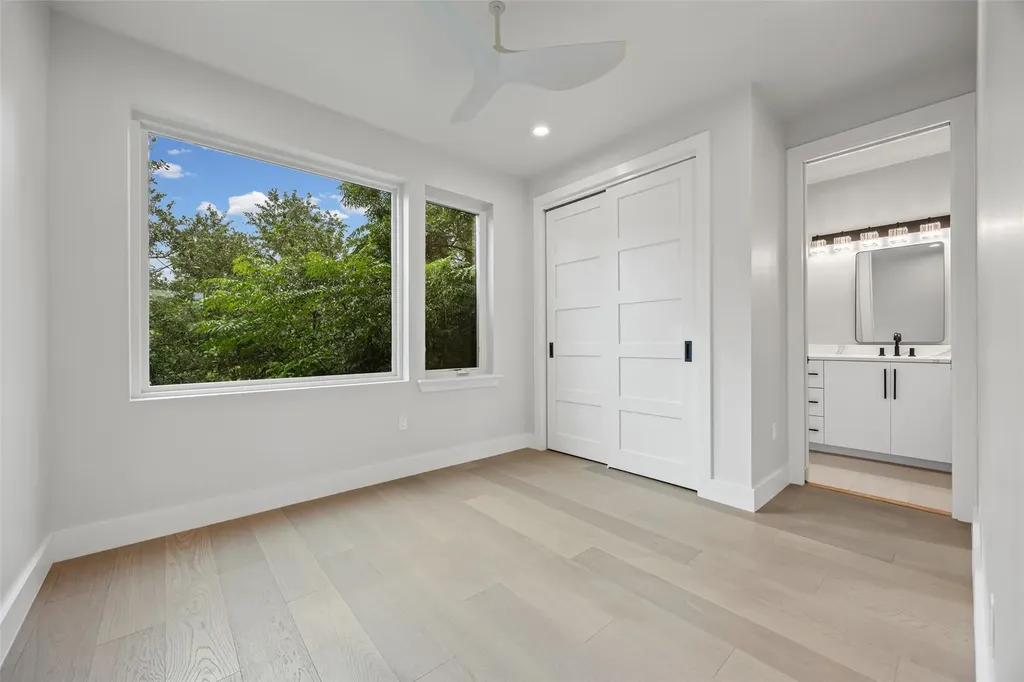 100 W Odell Street Austin TX 78752