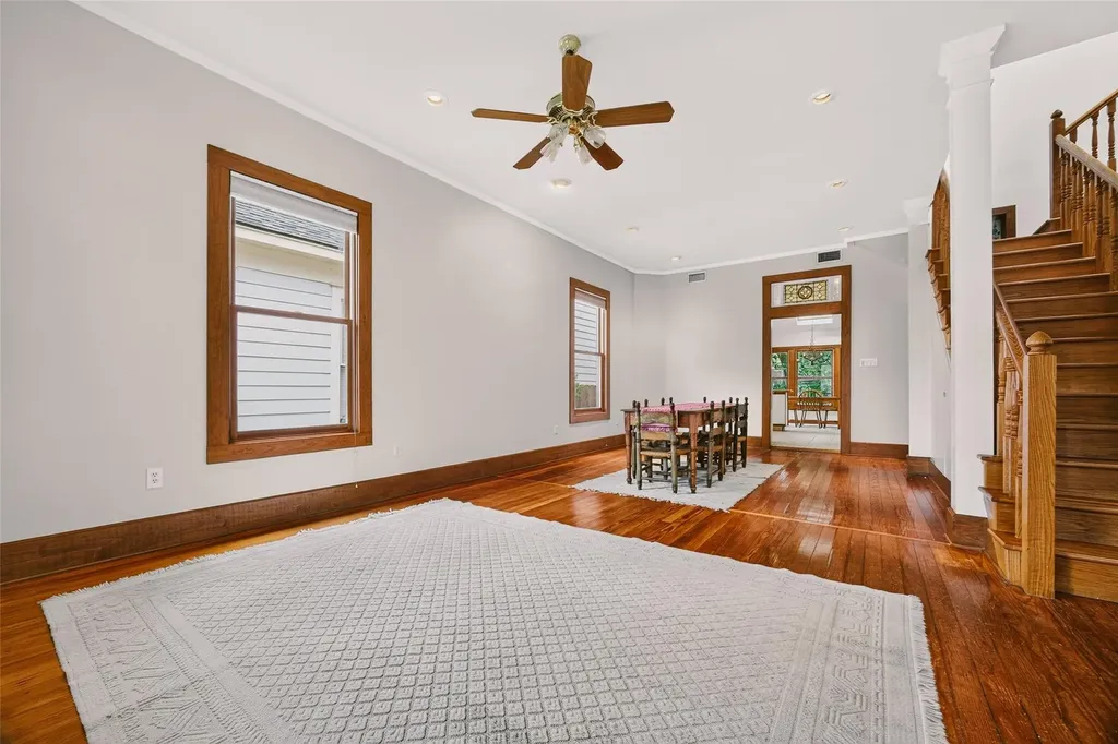 812 W 10th Street Austin TX 78701