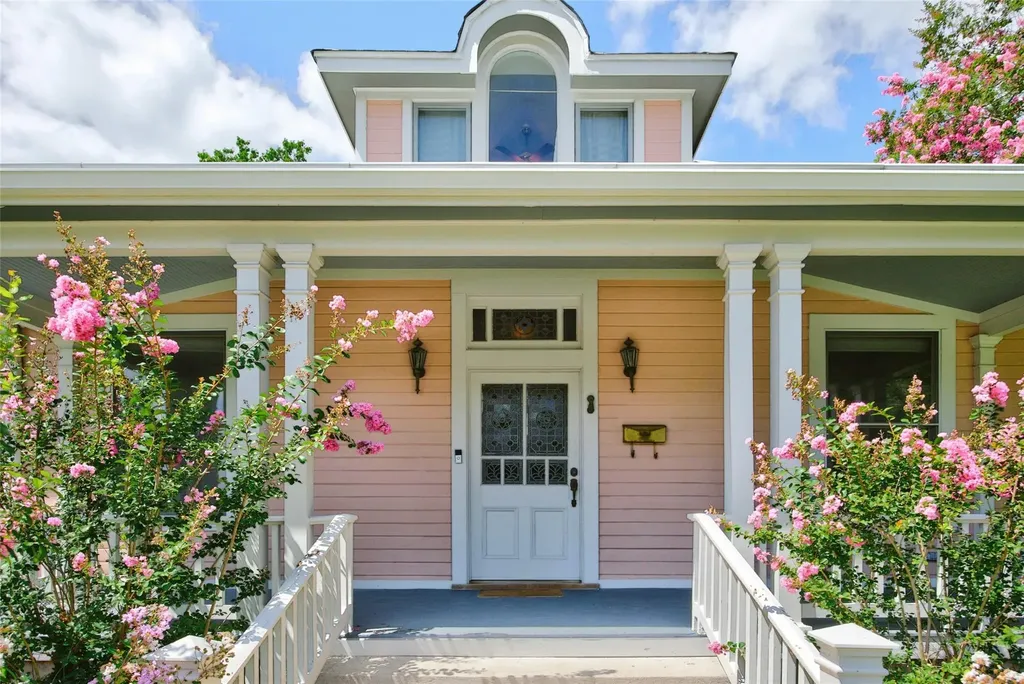 812 W 10th Street Austin TX 78701