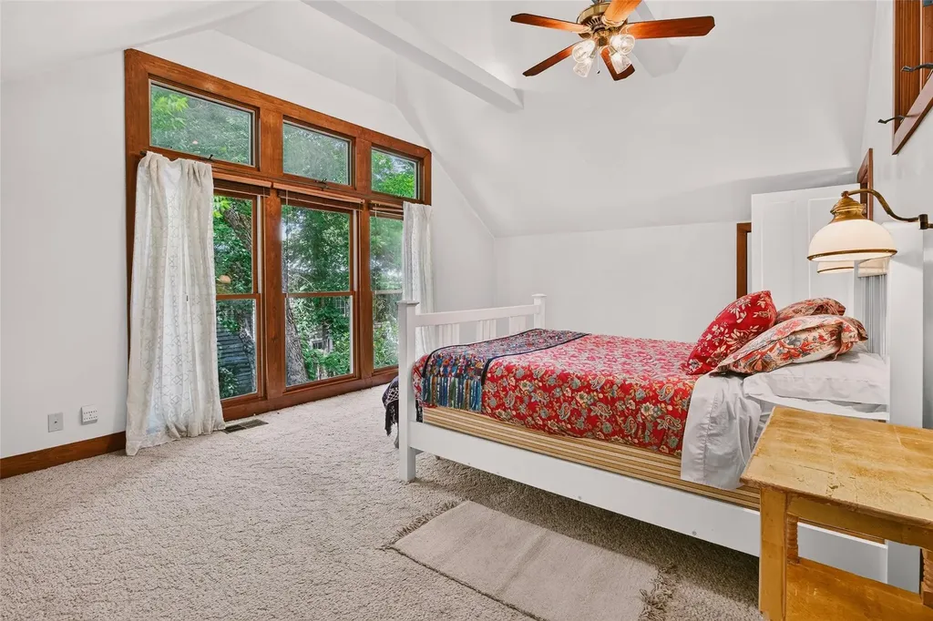 812 W 10th Street Austin TX 78701