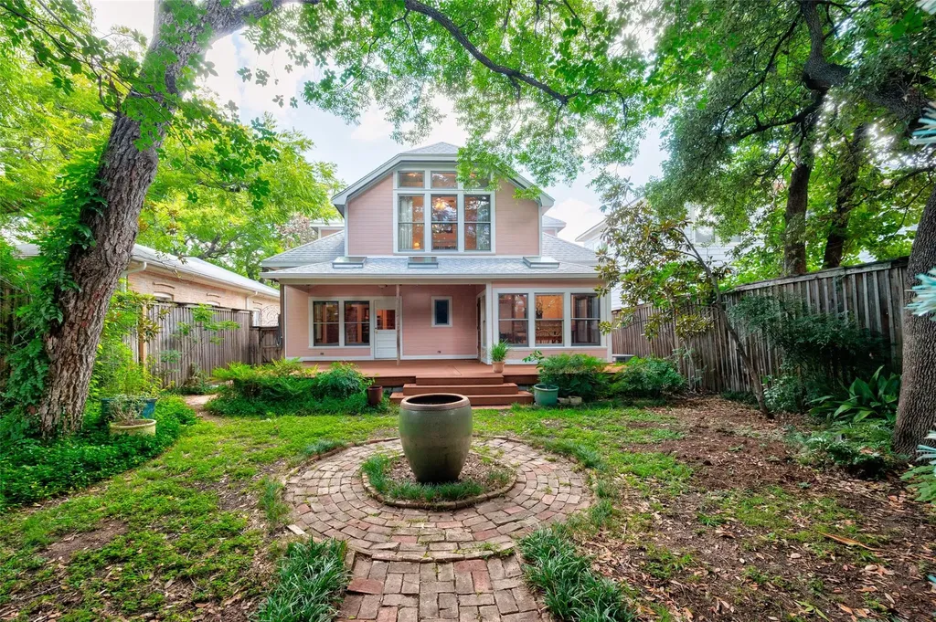 812 W 10th Street Austin TX 78701