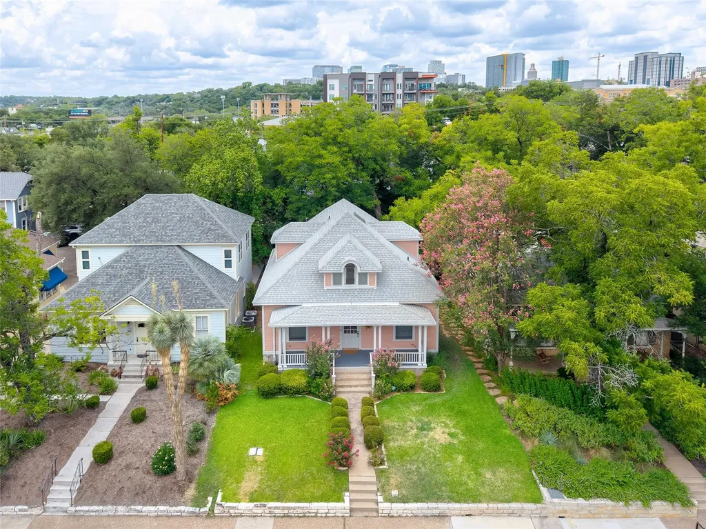 812 W 10th Street Austin TX 78701