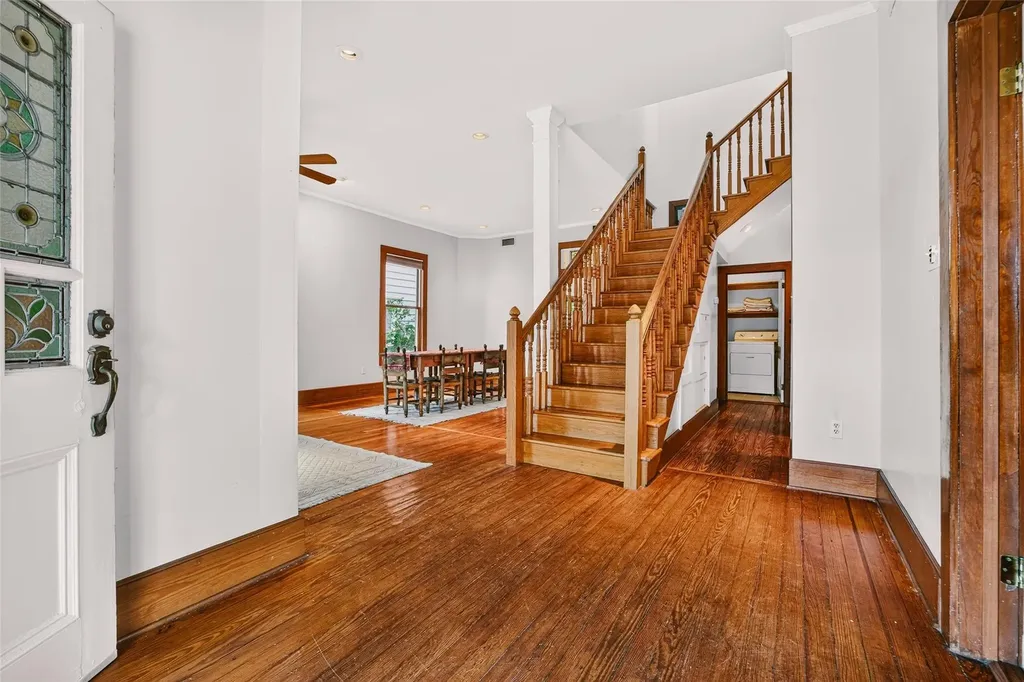 812 W 10th Street Austin TX 78701