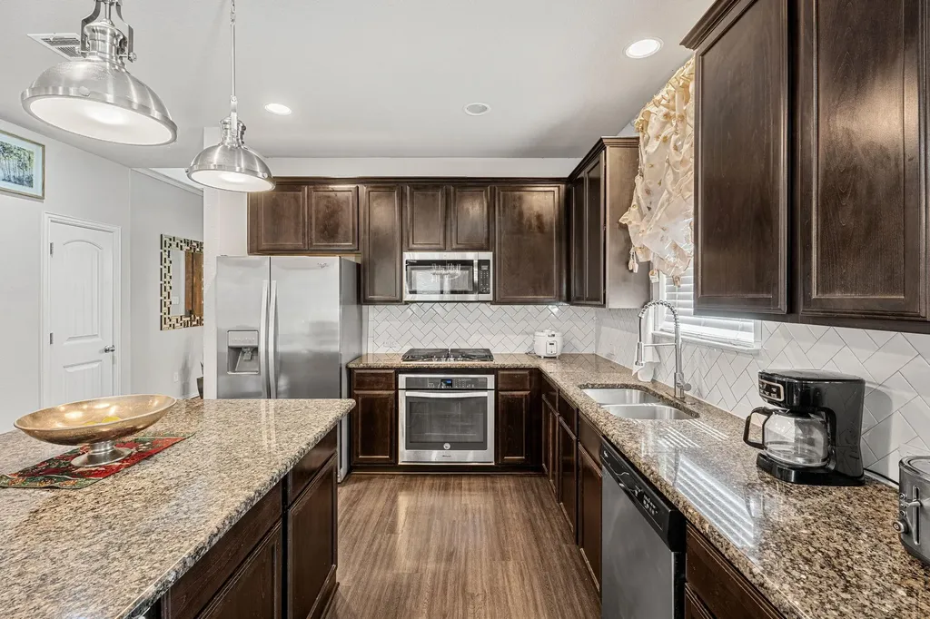21013 Abigail Way Pflugerville TX 78660