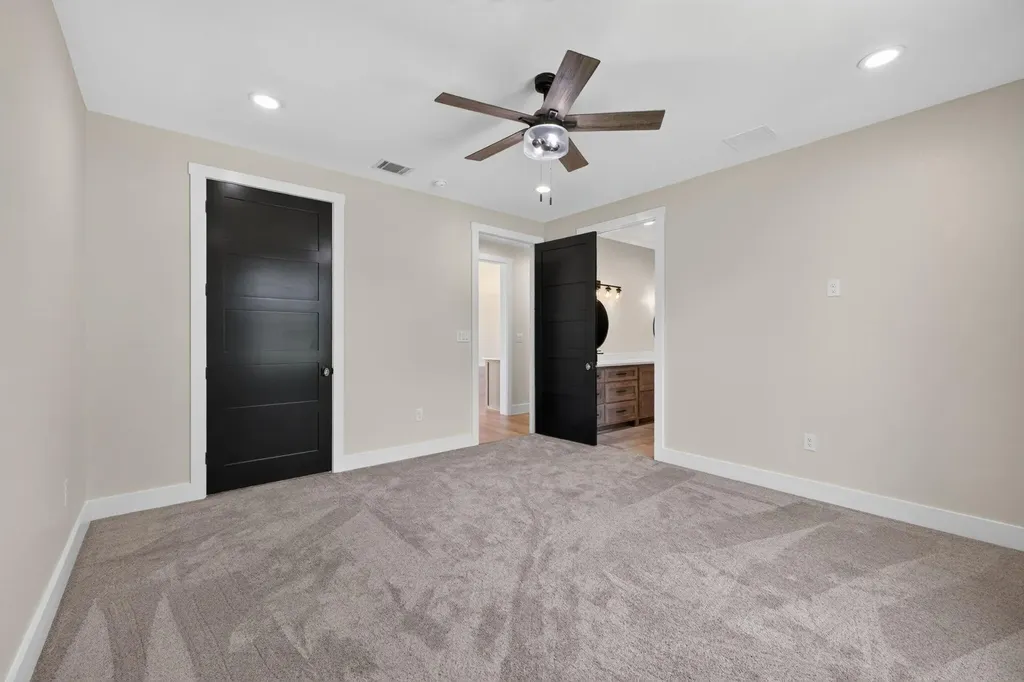 1215 Private Road 7039 Lexington TX 78947