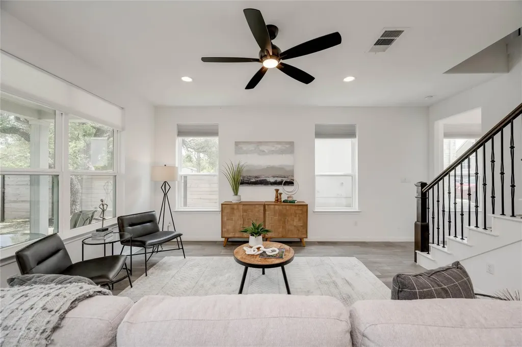16601 Sydney Carol Lane Austin TX 78734