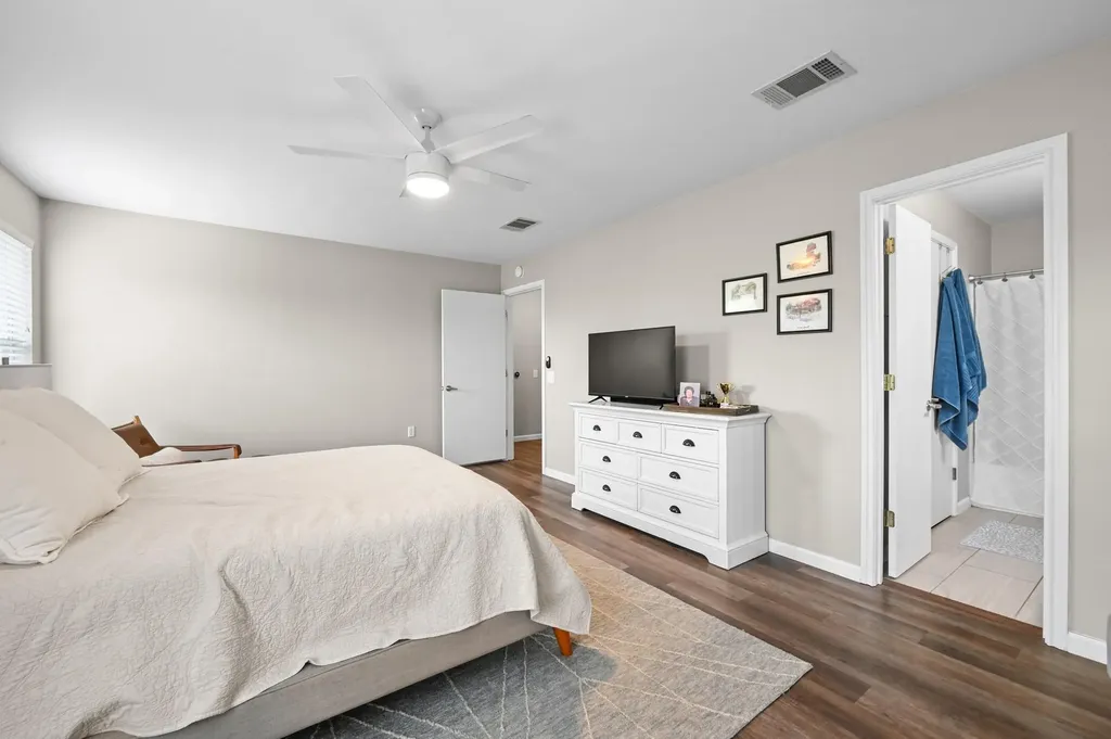 1414 Strickland Drive Austin TX 78748