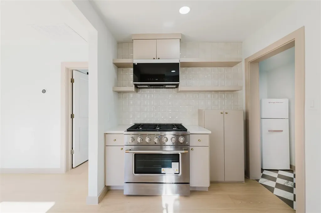 1907 E 21st Street Austin TX 78722