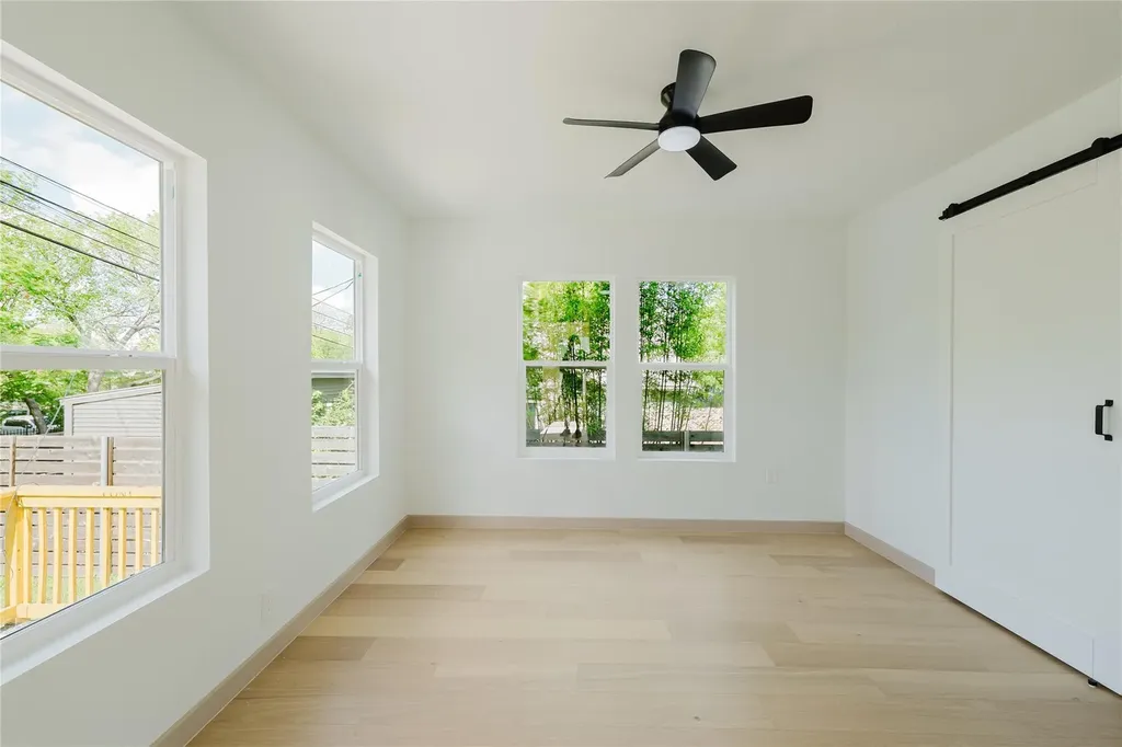 1907 E 21st Street Austin TX 78722