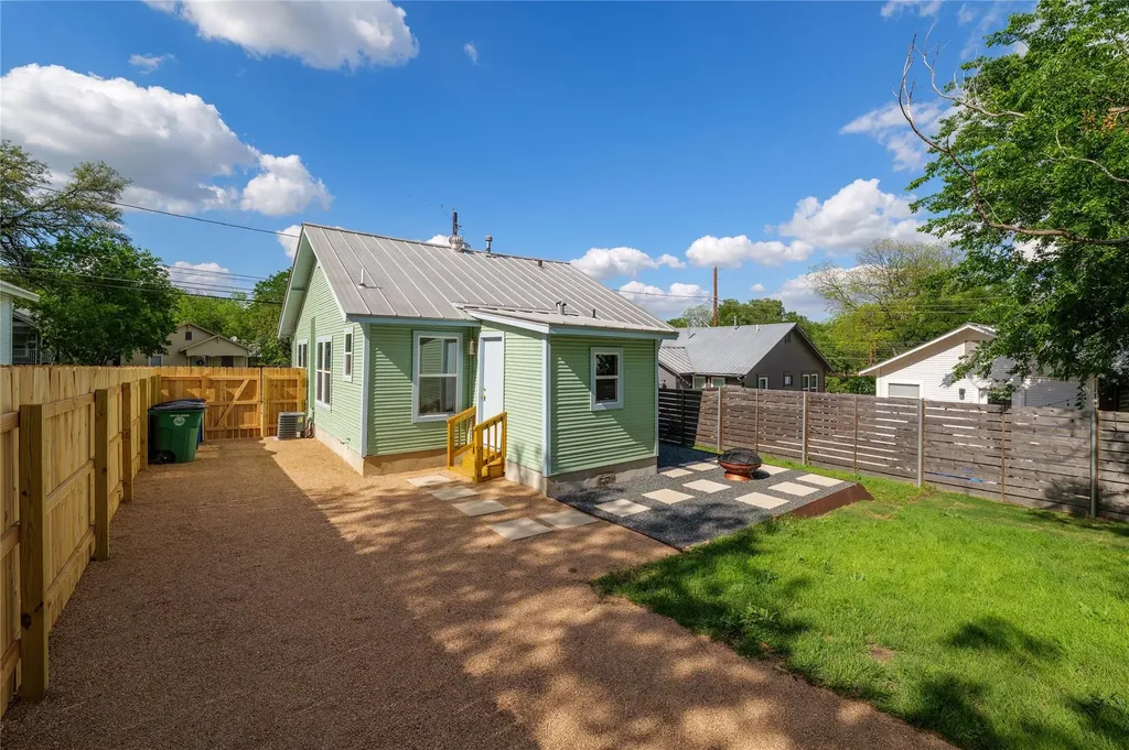 1907 E 21st Street Austin TX 78722