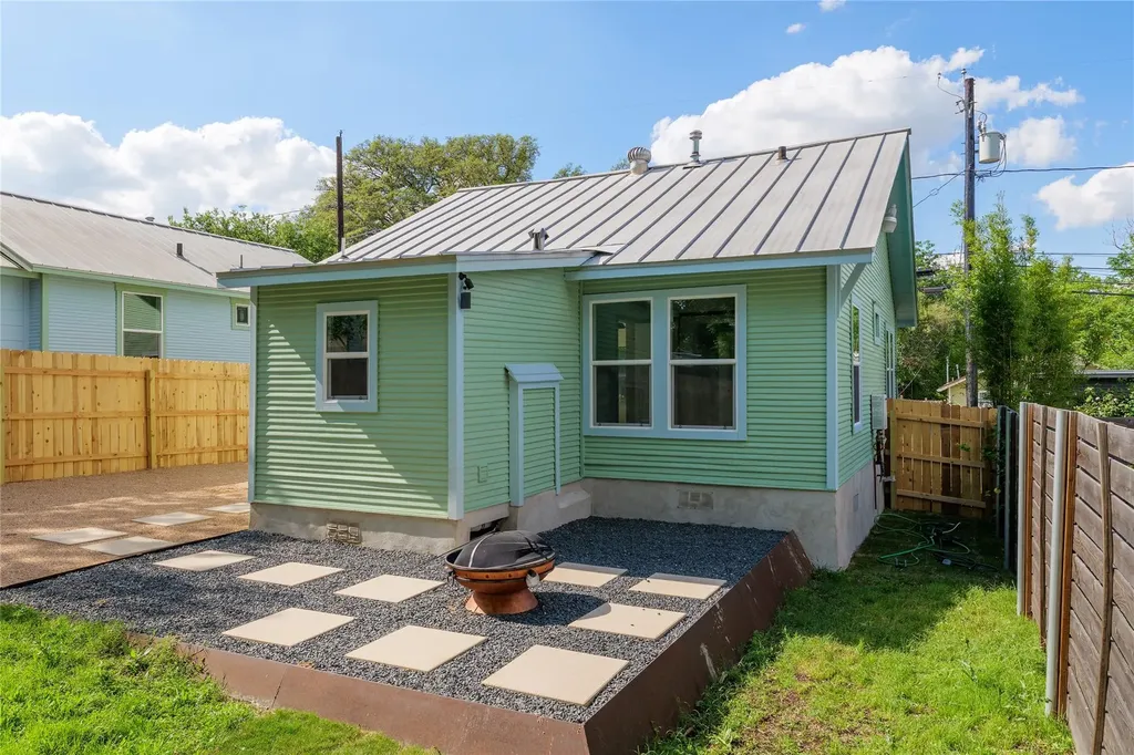 1907 E 21st Street Austin TX 78722