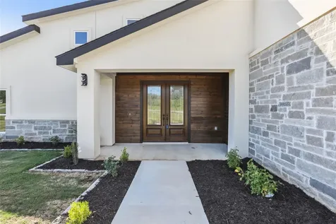 130 Creekwood Trail Cedar Creek TX 78612