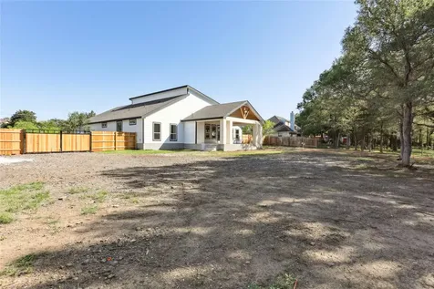 130 Creekwood Trail Cedar Creek TX 78612