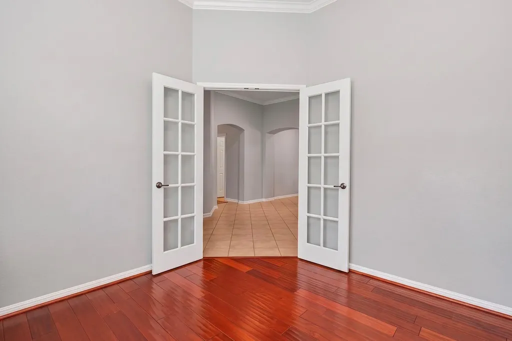 6317 Salcon Cliff Drive Austin TX 78749