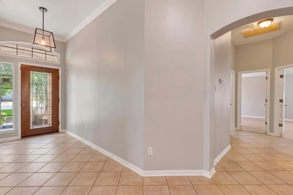 6317 Salcon Cliff Drive Austin TX 78749