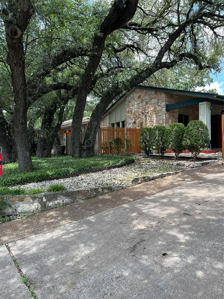 8604 Furness Drive Austin TX 78753