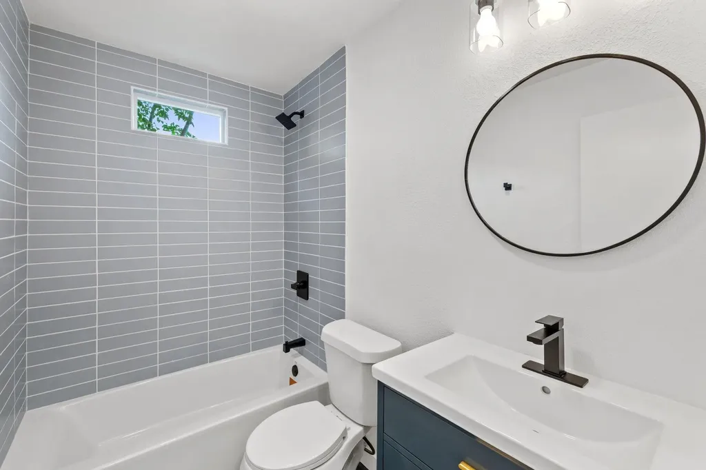 4908 Hawk Cove Austin TX 78745