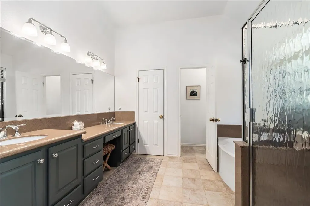 3745 Whitt Loop Austin TX 78749