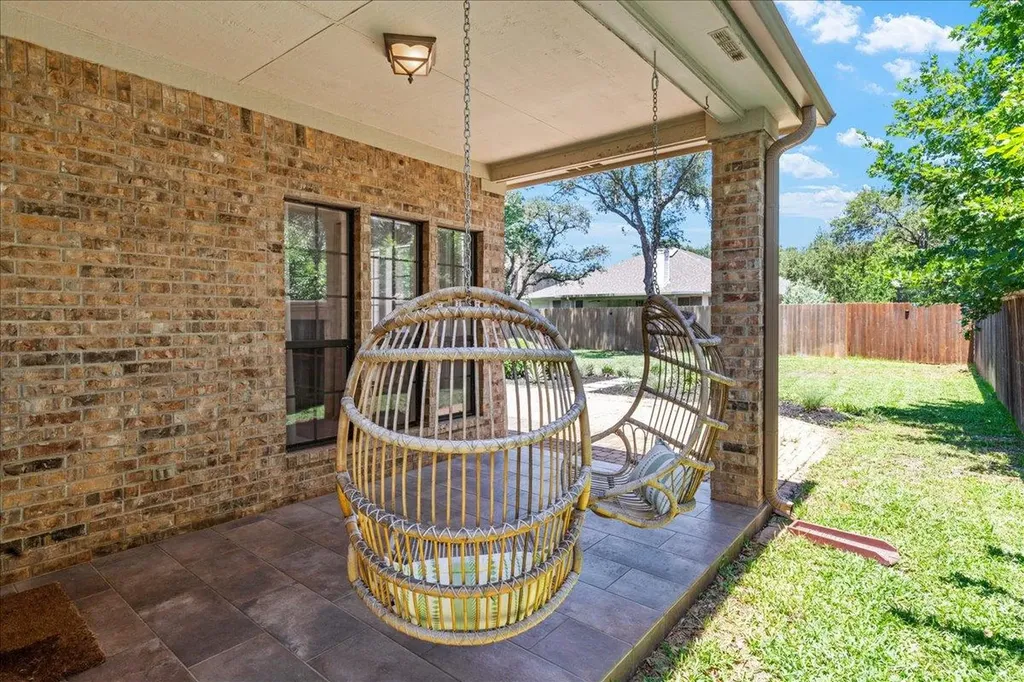 3745 Whitt Loop Austin TX 78749