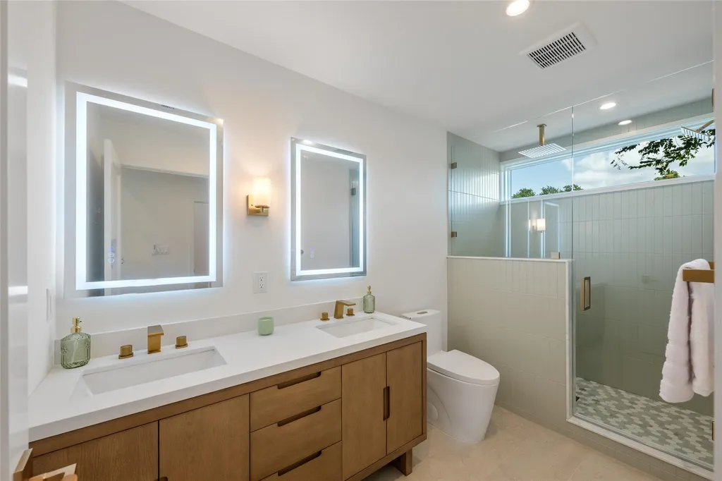 1404 Justin Lane Austin TX 78757