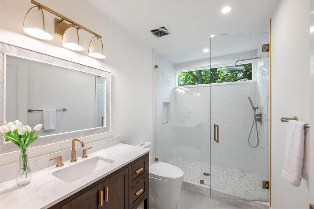 1404 Justin Lane Austin TX 78757