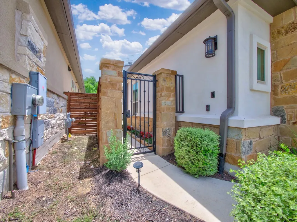313 Skyflower Drive Georgetown TX 78628