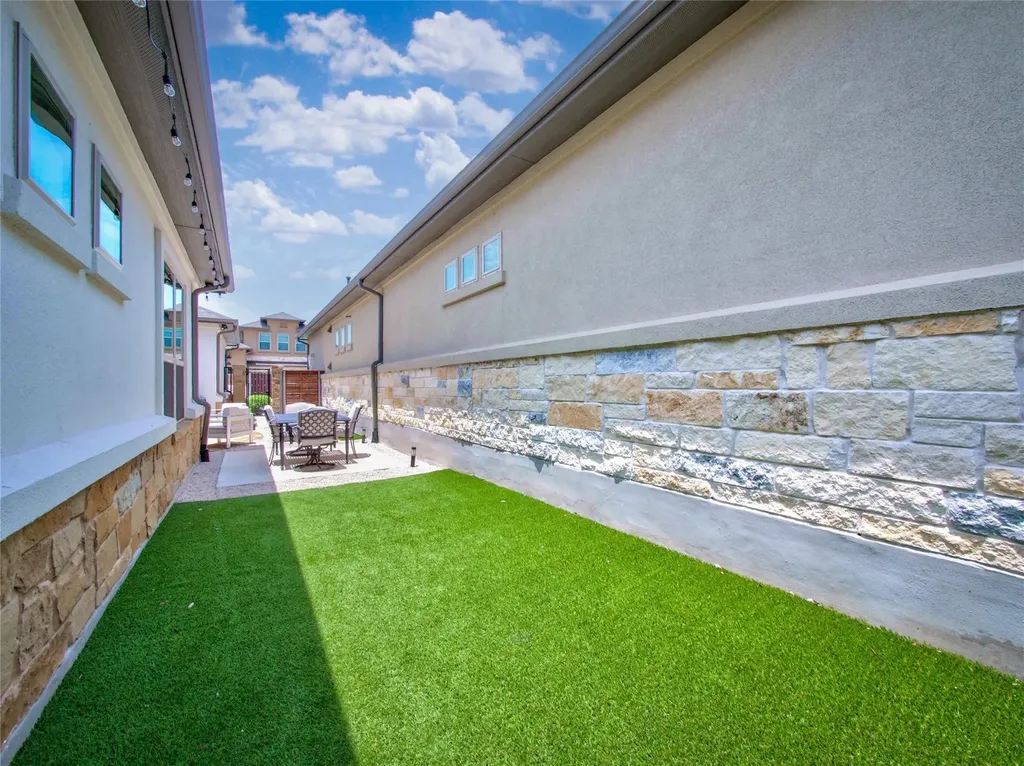313 Skyflower Drive Georgetown TX 78628