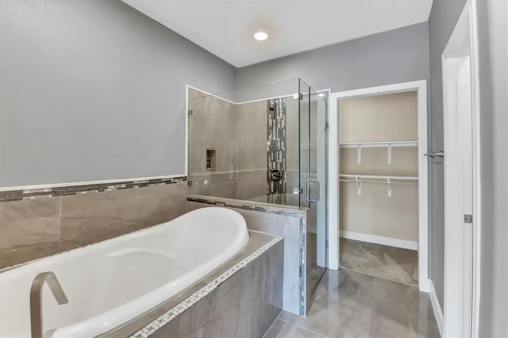 159 La Fortuna Drive Del Valle TX 78617