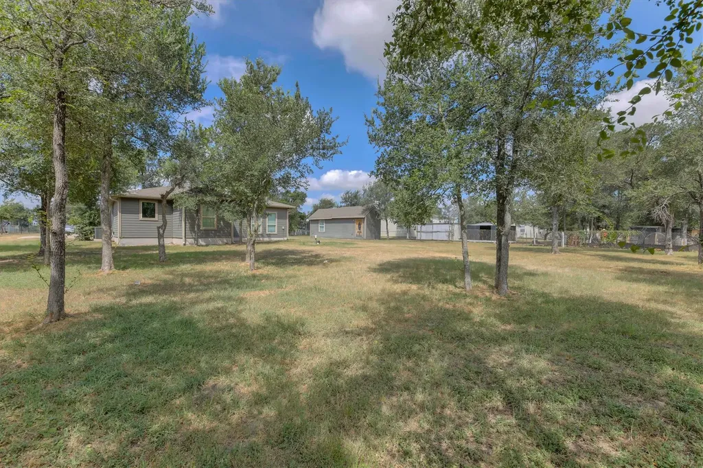 159 La Fortuna Drive Del Valle TX 78617