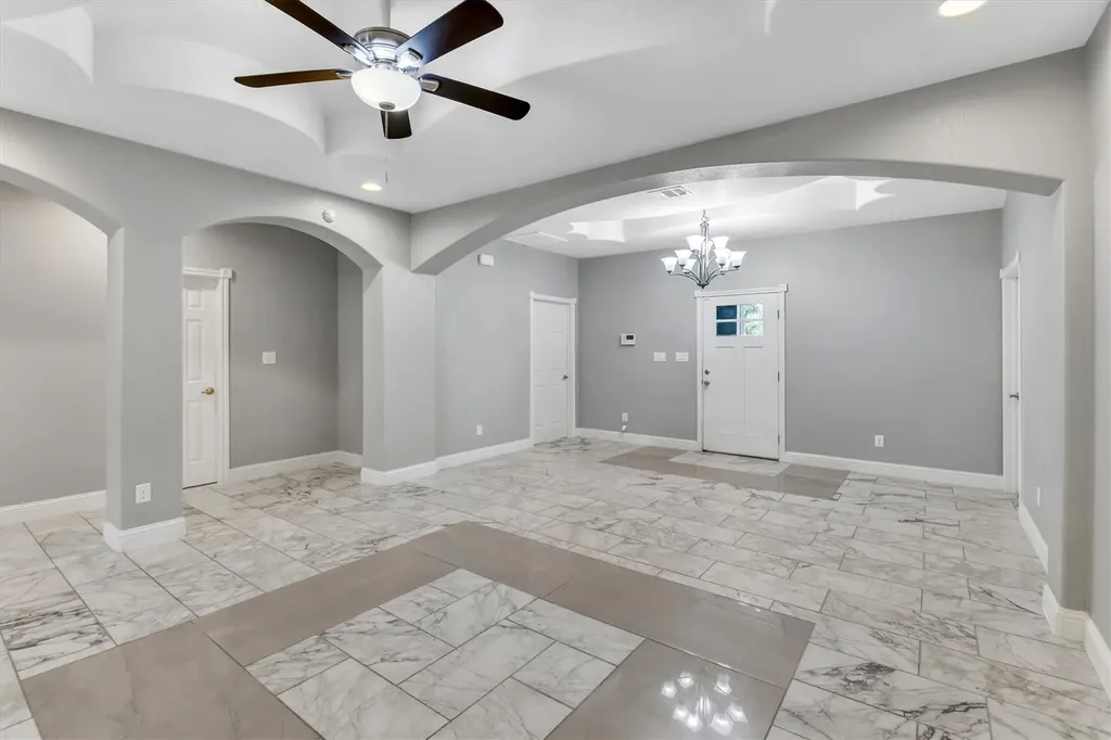 159 La Fortuna Drive Del Valle TX 78617