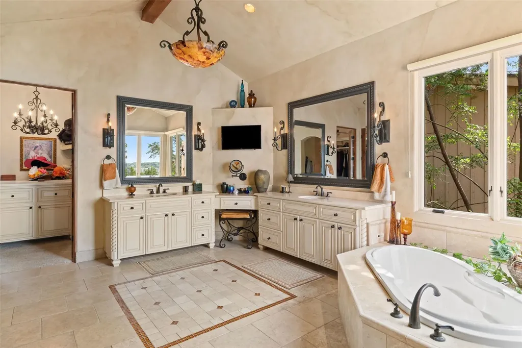 111 Sailfish Street Austin TX 78734