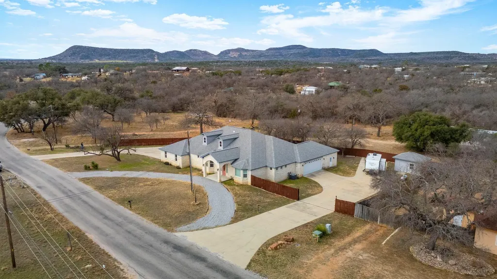 625 Skyline Drive Kingsland TX 78639