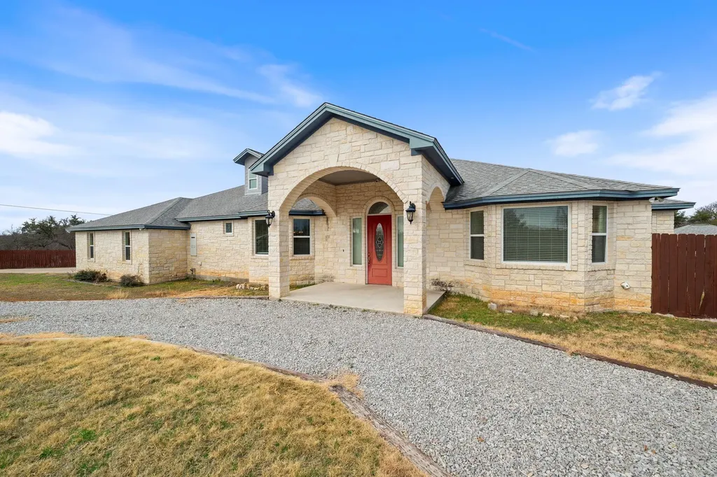 625 Skyline Drive Kingsland TX 78639