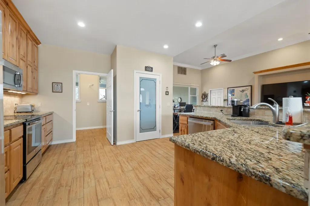 625 Skyline Drive Kingsland TX 78639