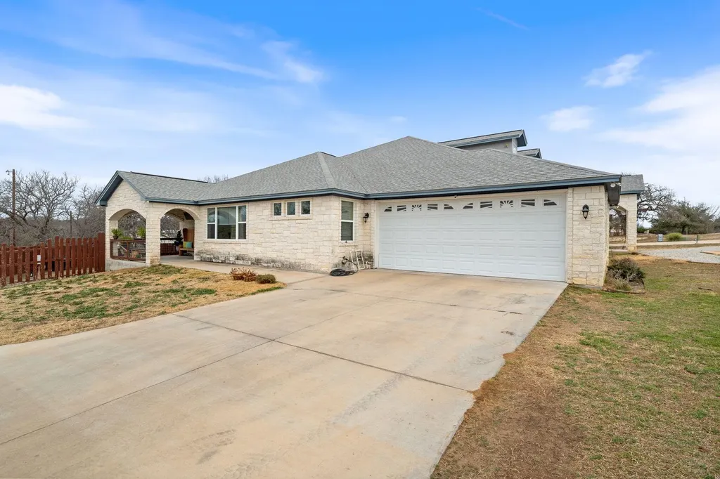 625 Skyline Drive Kingsland TX 78639
