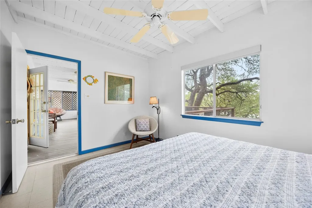 1131 Edgewater Drive Spicewood TX 78669