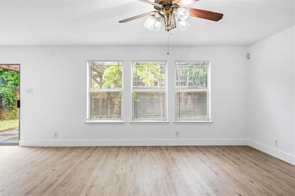 215 Myrtle Street Kyle TX 78640