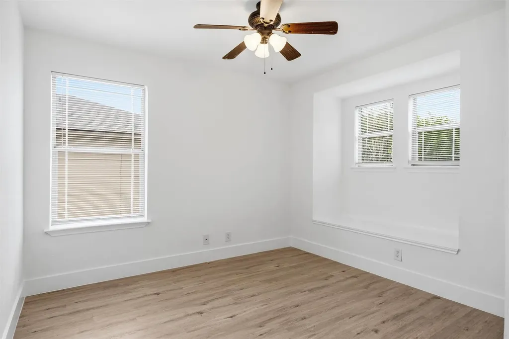 215 Myrtle Street Kyle TX 78640