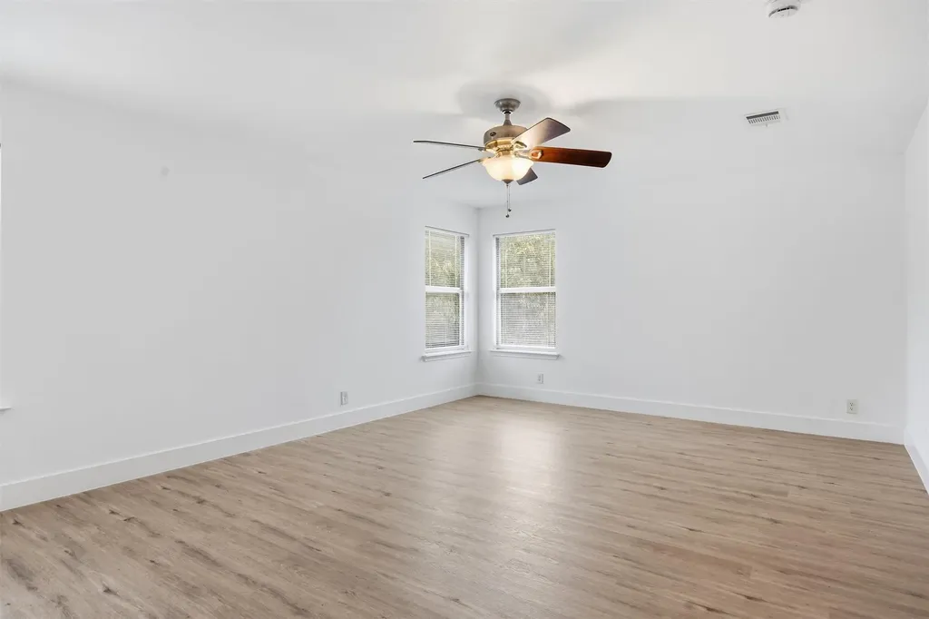 215 Myrtle Street Kyle TX 78640