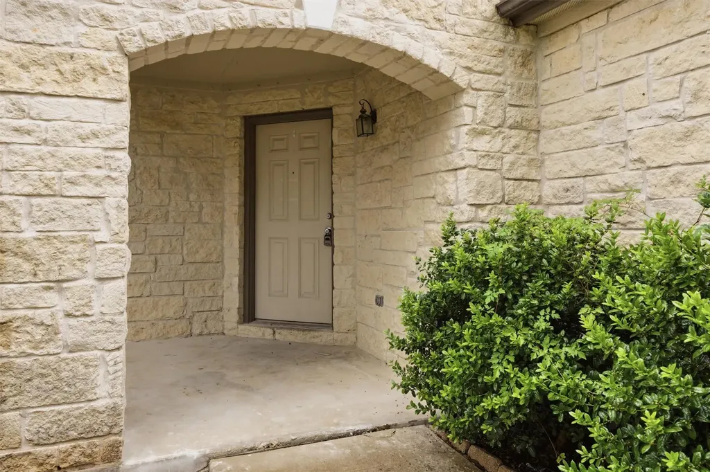 215 Myrtle Street Kyle TX 78640