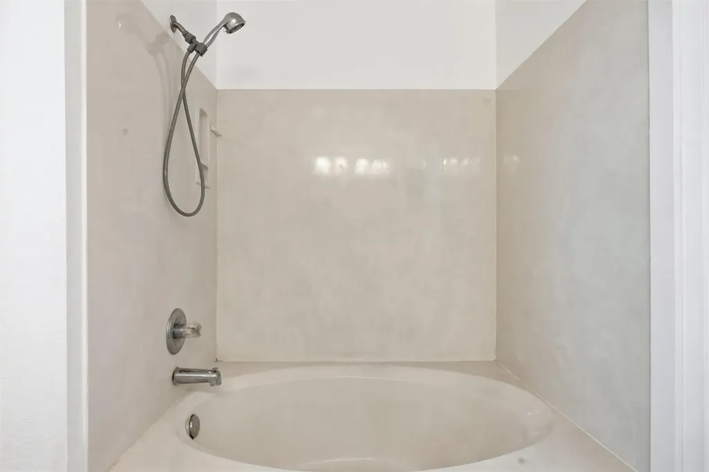 215 Myrtle Street Kyle TX 78640
