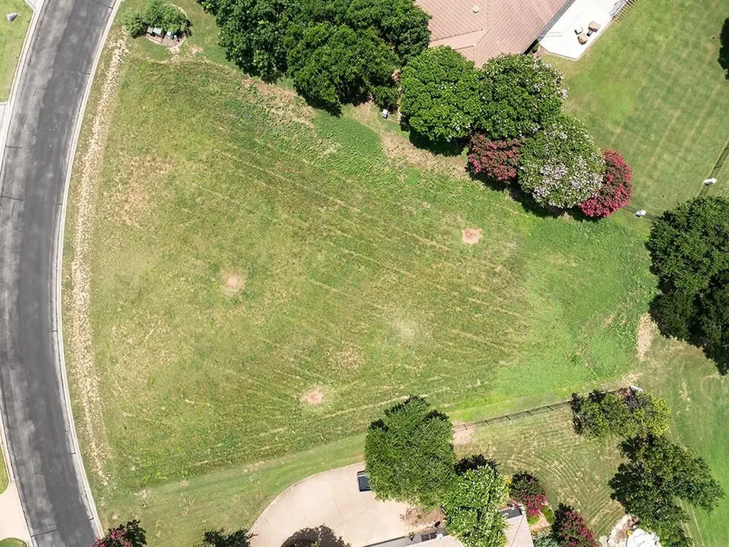 2200 Lauren Drive Spicewood TX 78669