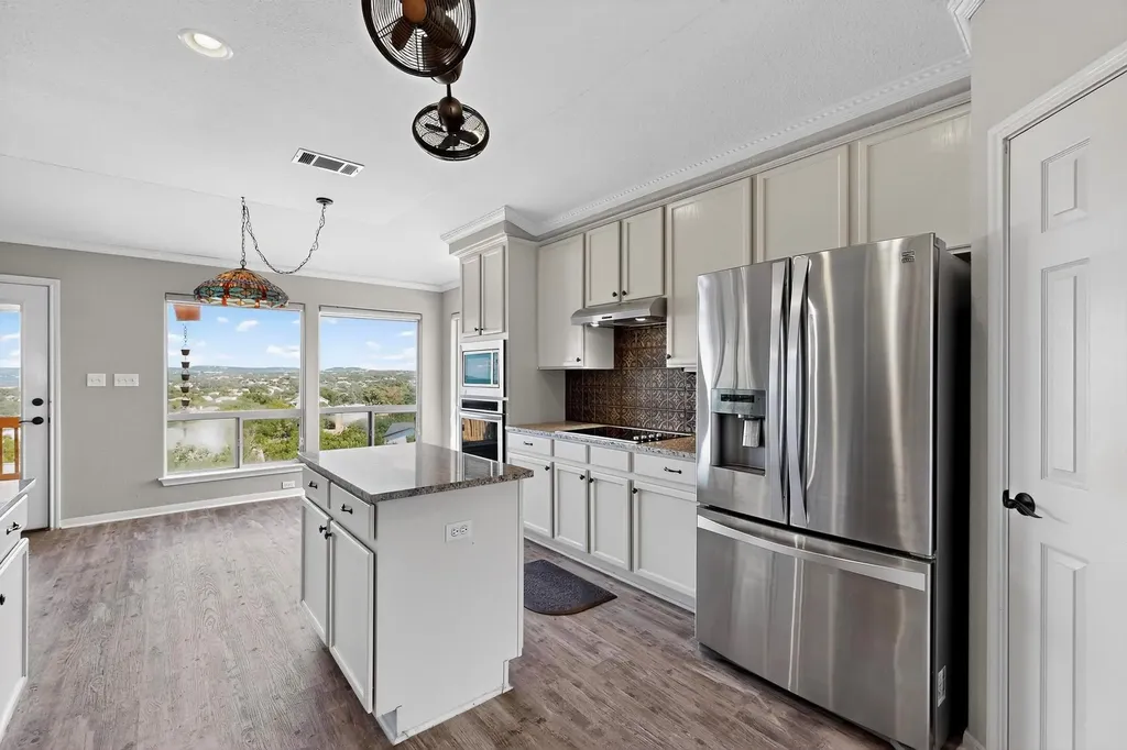 21200 High Drive Lago Vista TX 78645