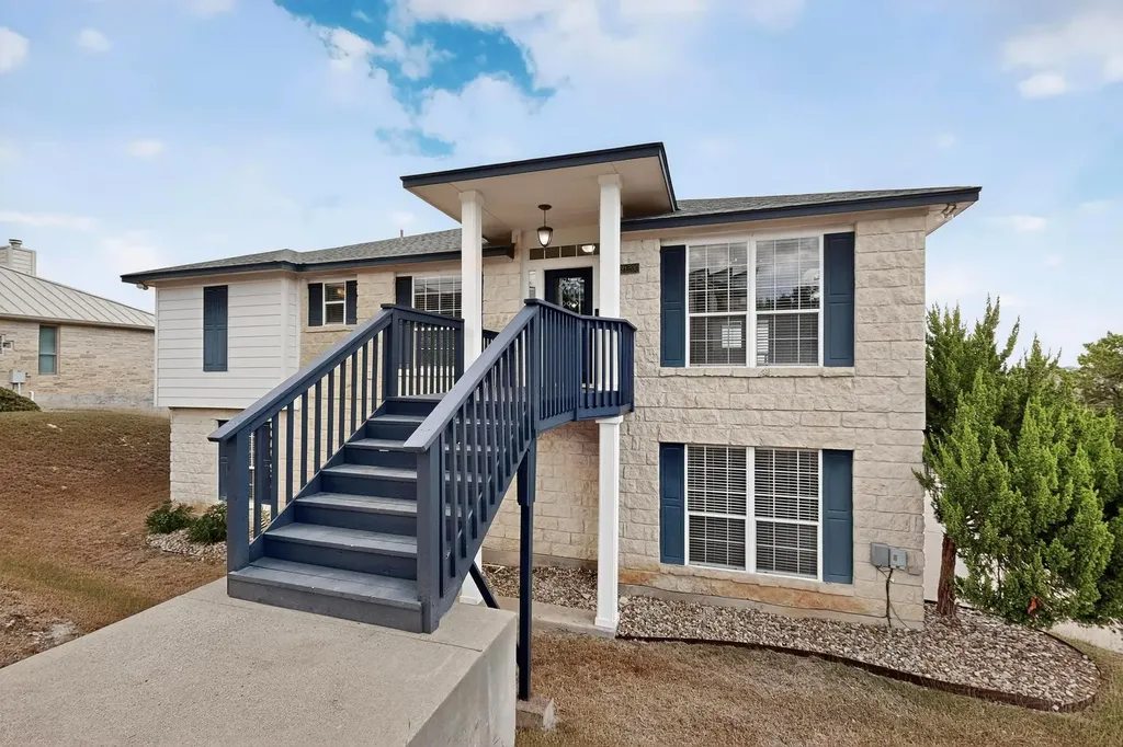 21200 High Drive Lago Vista TX 78645