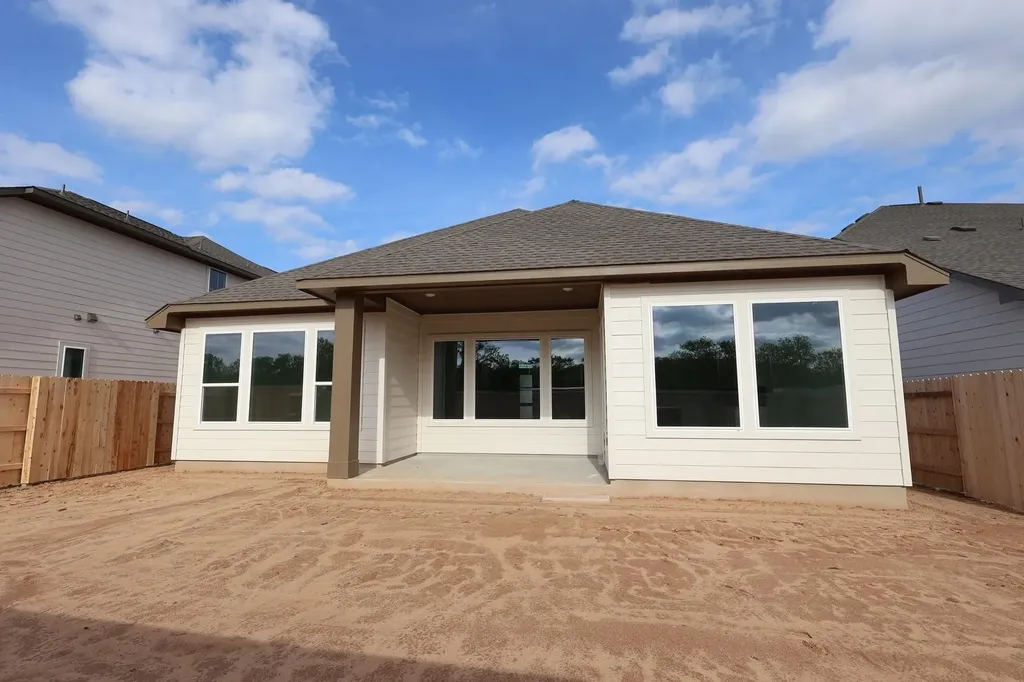 10728 Worth Lane Manor TX 78653