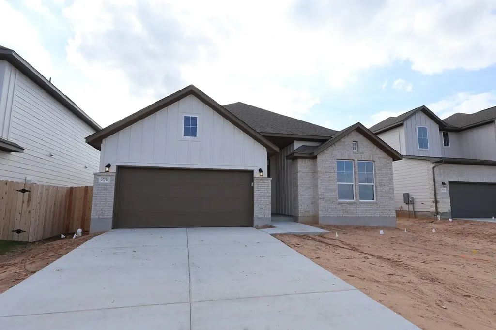 10728 Worth Lane Manor TX 78653