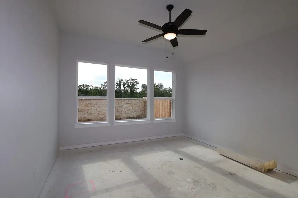 10728 Worth Lane Manor TX 78653
