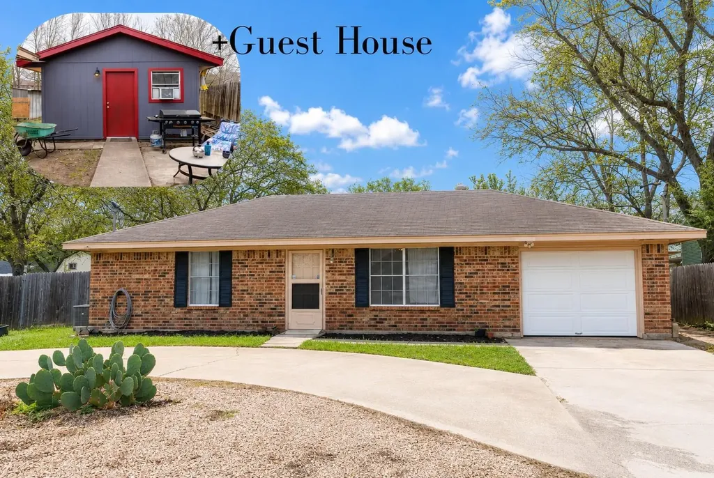 1114 Woodlawn Street Lockhart TX 78644